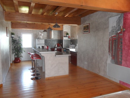 LOURDES BEATRICE ARROU INTERIEUR