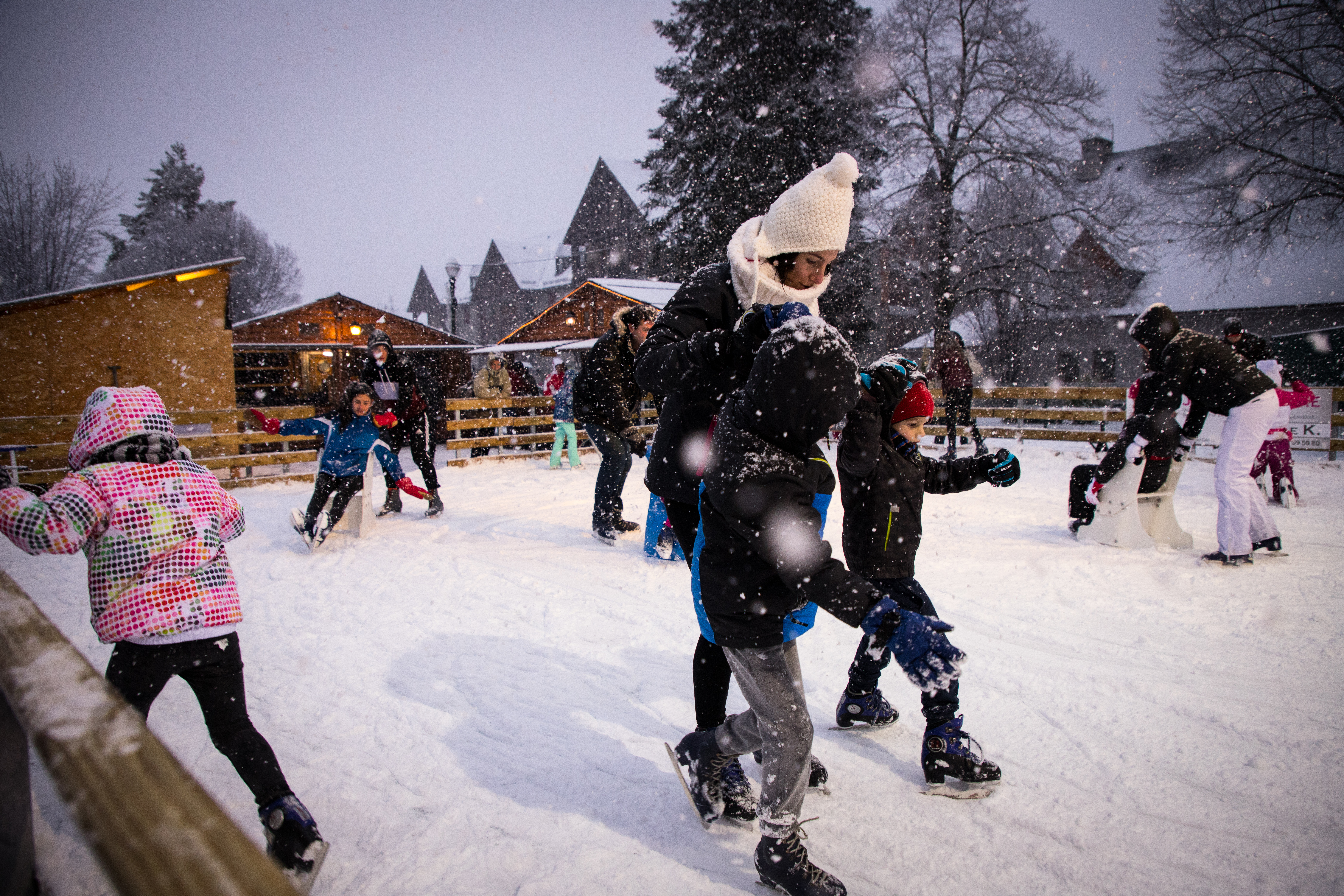 ┬®nbirrien_patinoire_village_famille_IMG_0105