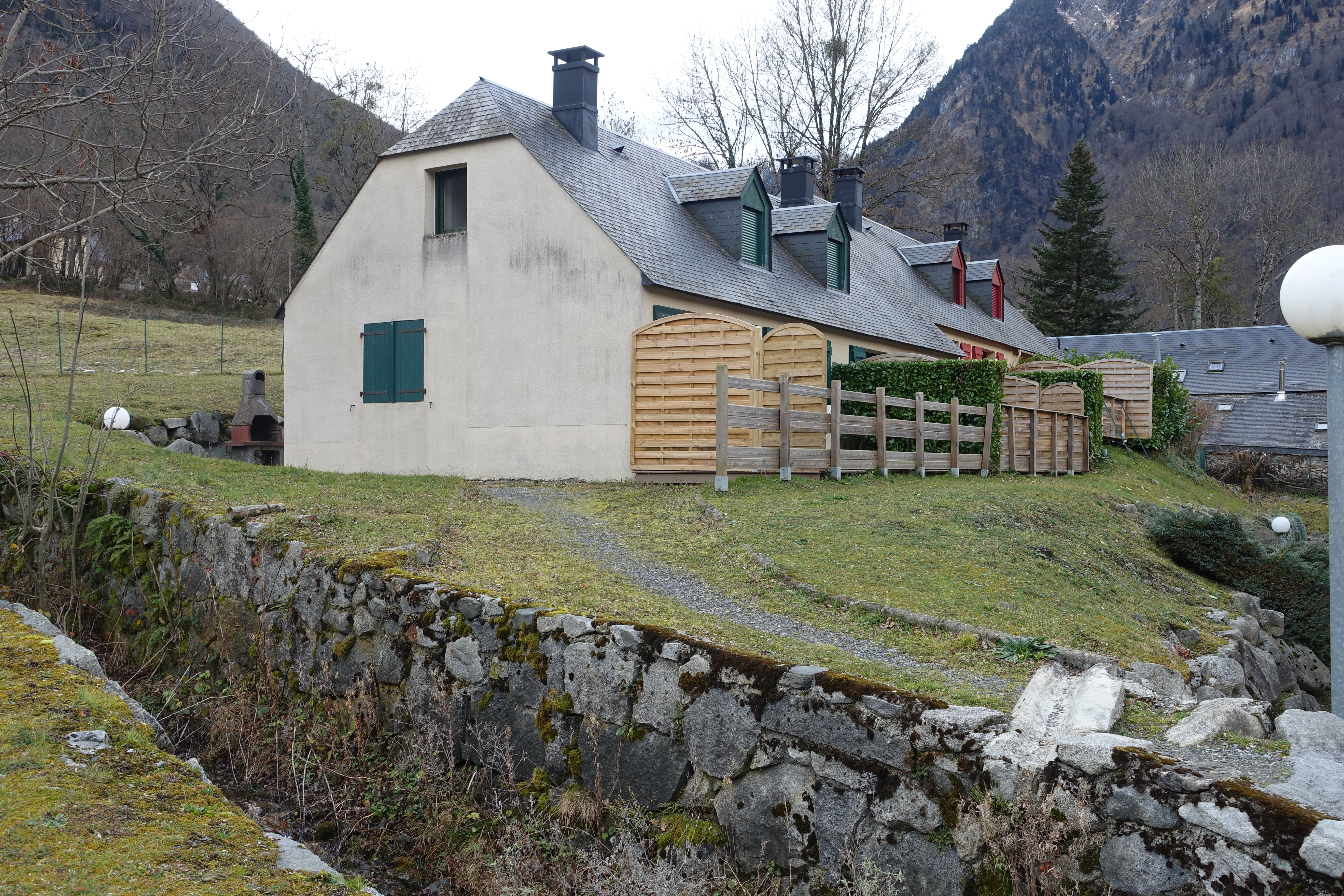 Les Chalets De Cauterets Route De Pierrefitte