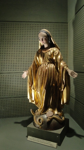 Lourdes Musée Ste Bernadette Statue