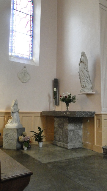 Lourdes Statues de la Chapelle