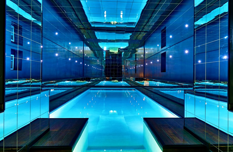 Lourdes hotel Belfry  piscine interieure