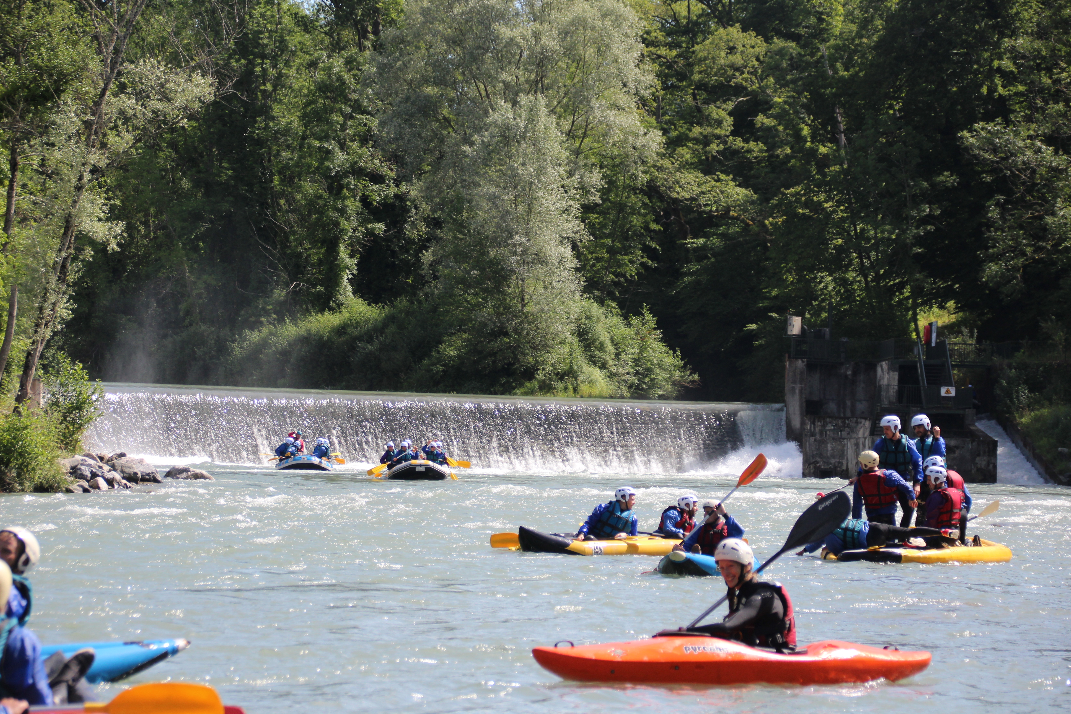 pavillon-des-sensations-rafting-canoe-canyoning